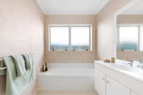 Photo of property in 4 Monterey Key, Papamoa Beach, Papamoa, 3118