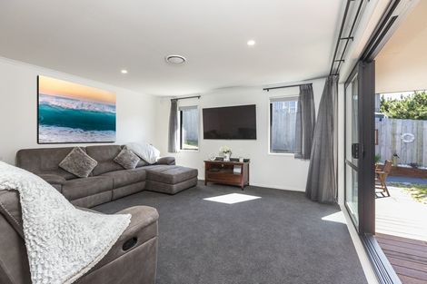 Photo of property in 8 Kitty Frazer Lane, Omaha, 0986