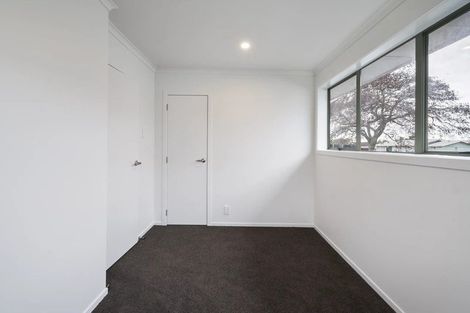 Photo of property in 46 Halswell Crescent, Westbrook, Palmerston North, 4412