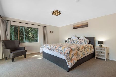Photo of property in 8 Deodar Place, Totara Heights, Auckland, 2105