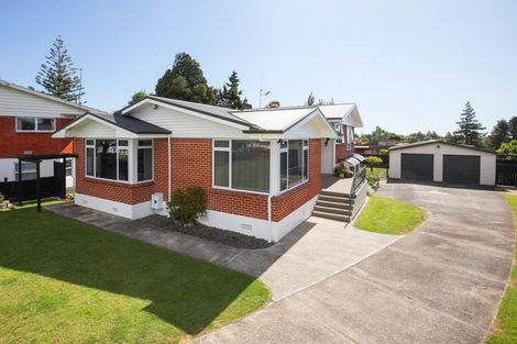 Photo of property in 35 Hillcrest Road, Hillcrest, Hamilton, 3216