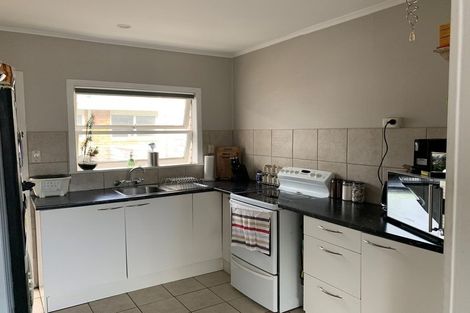 Photo of property in 3/6 Clevedon Road, Papakura, 2110