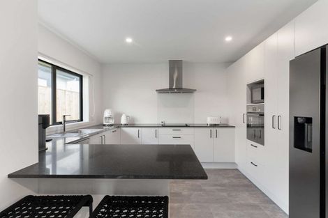 Photo of property in 3 Rosslands Avenue, Karaka, 2124