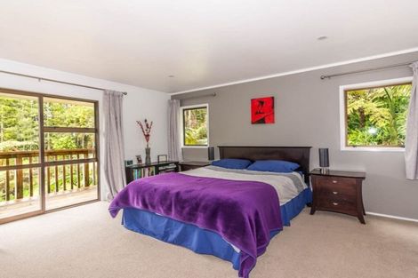 Photo of property in 204 Forest Hill Road, Waiatarua, Auckland, 0612