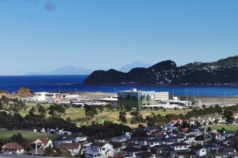 Photo of property in 2/197 Townsend Road, Miramar, Wellington, 6022