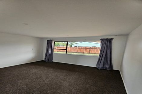 Photo of property in 1/63 Tabitha Crescent, Henderson, Auckland, 0612