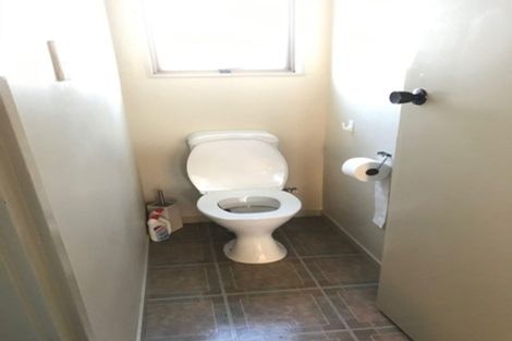 Photo of property in 9 Colonial Place, Kelvin Grove, Palmerston North, 4414