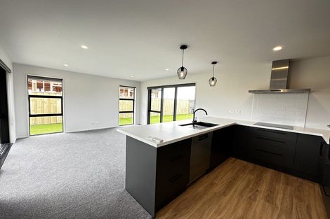 Photo of property in 4 Eileen Way, Rolleston, 7615