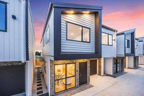 Photo of property in 1b Great South Road, Papatoetoe, Auckland, 2025