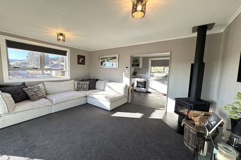 Photo of property in 38 Saint Catherine Street, Kaitangata, 9210