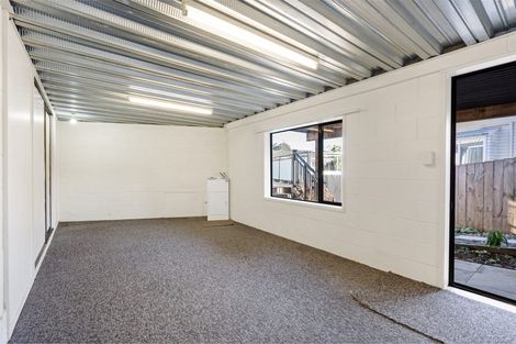 Photo of property in 2/31 Clovelly Road, Bucklands Beach, Auckland, 2012
