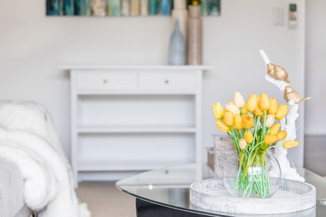 Photo of property in 27 Loughanure Place, Massey, Auckland, 0614