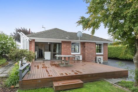Photo of property in 32 Flower Street, Bryndwr, Christchurch, 8053