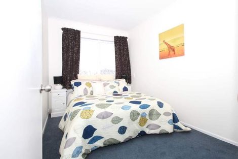 Photo of property in 19 Evans Road, Glen Eden, Auckland, 0602