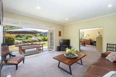 Photo of property in 381 Upper Waiwera Road, Puhoi, Silverdale, 0994