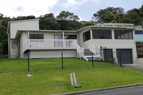 Photo of property in 67 De Luen Avenue, Tindalls Beach, Whangaparaoa, 0930