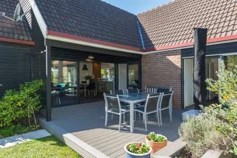 Photo of property in 9 Tomes Road, St Albans, Christchurch, 8052