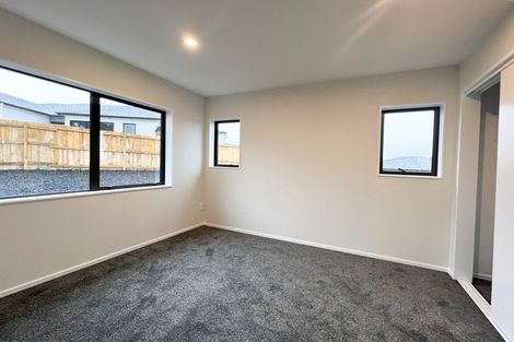 Photo of property in 33 Korihi Drive, Swanson, Auckland, 0614