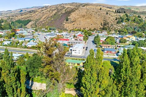 Photo of property in 96 Cheviot Street, Roxburgh, 9500