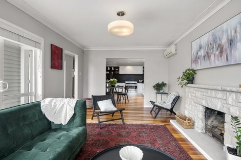 Photo of property in 1/50 Muir Avenue, Mangere Bridge, Auckland, 2022