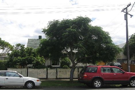Photo of property in 76 Grey Street, Onehunga, Auckland, 1061