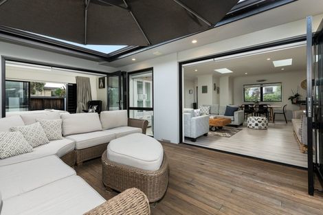 Photo of property in 152a Oceanbeach Road, Mount Maunganui, 3116