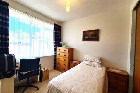 Photo of property in 2/8 Camrose Place, Ilam, Christchurch, 8041