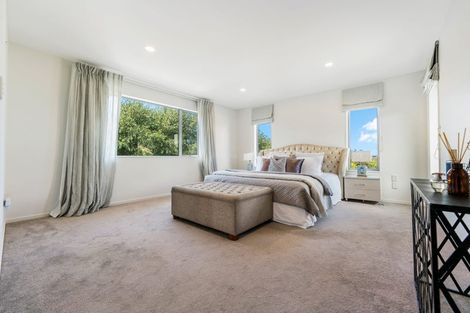 Photo of property in 11 Andara Close, Pinehill, Auckland, 0632