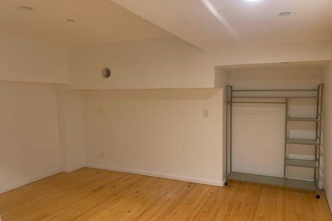 Photo of property in Stadium Garden Flats, 104/107 Thorndon Quay, Pipitea, Wellington, 6011