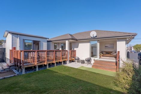 Photo of property in 178 Bowhill Road, New Brighton, Christchurch, 8083