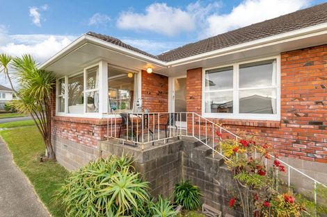 Photo of property in 1/6 Stone Street, Hauraki, Auckland, 0622