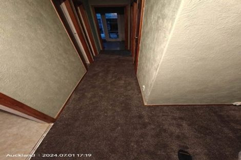 Photo of property in 201 Chivalry Road, Glenfield, Auckland, 0629