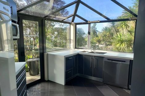 Photo of property in 35 Park Road, Titirangi, Auckland, 0604