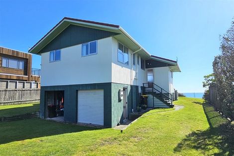 Photo of property in 244 Kenwood Drive, Matarangi, Whitianga, 3592