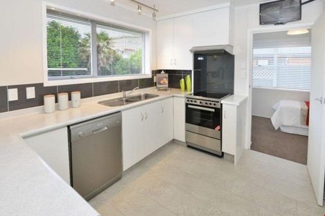 Photo of property in 2/127 Centreway Road, Orewa, 0931
