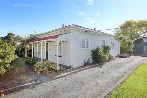 Photo of property in 6 George Street, Ohingaiti, Hunterville, 4785