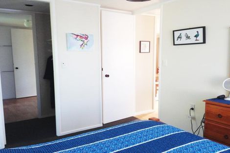 Photo of property in 118 Waverley Place, Whangamata, 3620