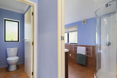 Photo of property in 166 Holmes Road, Waiuku, 2682