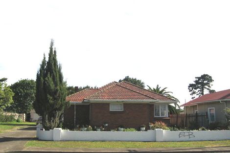 Photo of property in 80 Fairburn Road, Otahuhu, Auckland, 1062