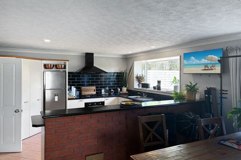 Photo of property in 2 Oakden Drive, Darfield, 7510