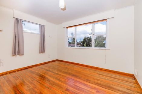 Photo of property in 22 Cron Avenue, Te Atatu South, Auckland, 0610