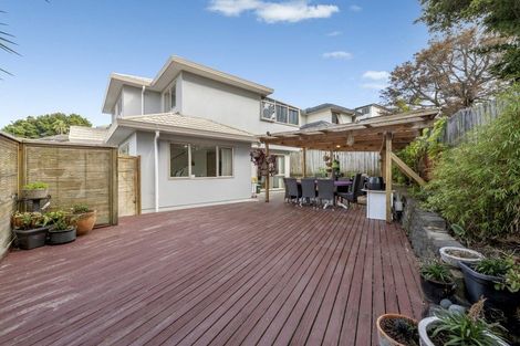 Photo of property in 3 Fairchild Avenue, Goodwood Heights, Auckland, 2105