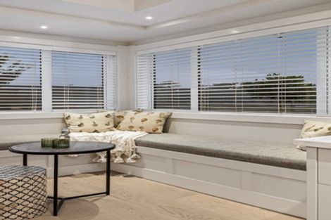 Photo of property in 71 Oak Road, Poraiti, Napier, 4112