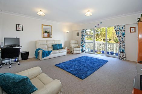 Photo of property in 2/18 Wellington Street, Papakura, 2110