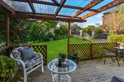 Photo of property in 109 James Cook Street, Havelock North, 4130