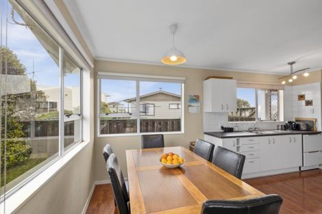 Photo of property in 6 Owaka Close, Kelson, Lower Hutt, 5010