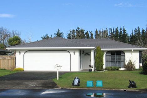 Photo of property in 35 Reynolds Drive, Glenview, Hamilton, 3206