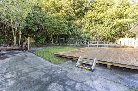 Photo of property in 48 Cardiff Crescent, Cannons Creek, Porirua, 5024