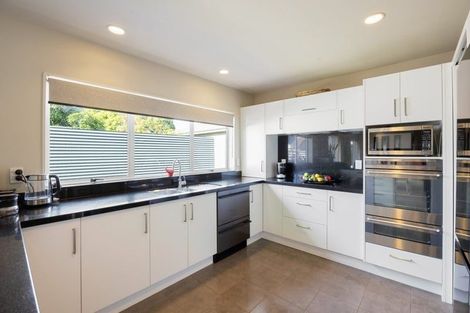 Photo of property in 68 Beerescourt Road, Beerescourt, Hamilton, 3200