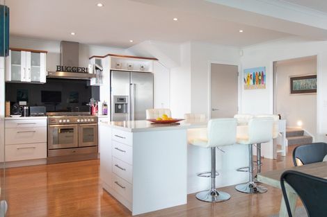 Photo of property in 30 Arawa Lane, Whitianga, 3510